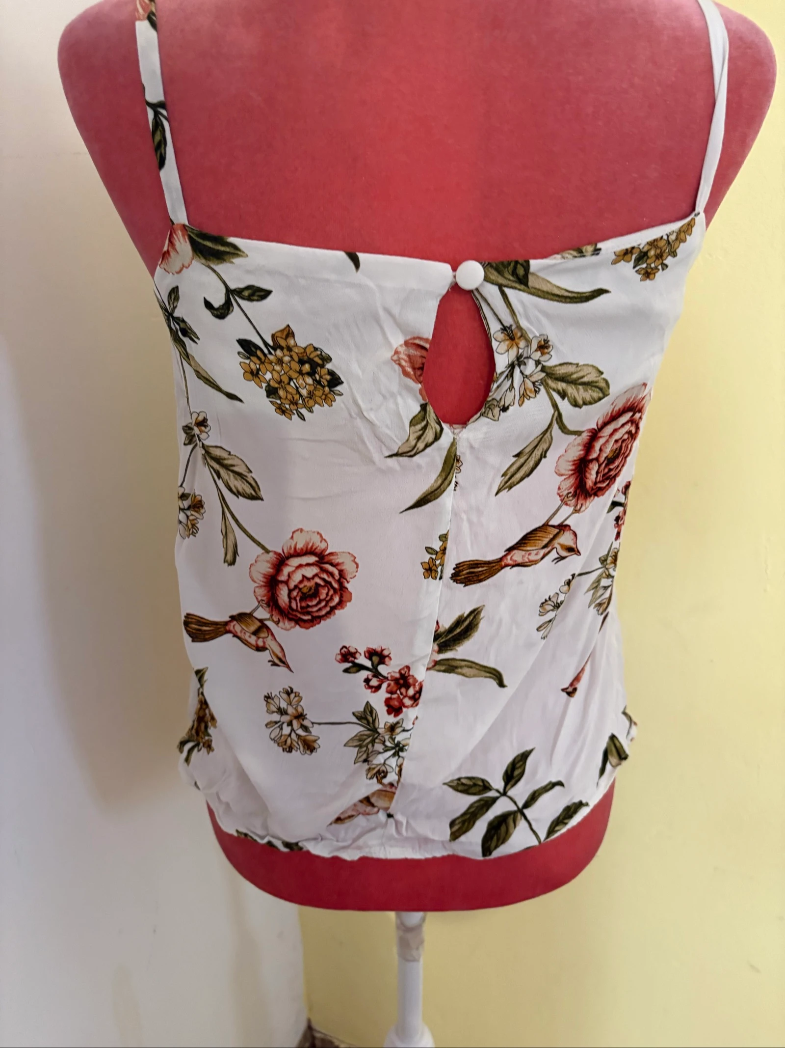 Floral White Strappy Top – photo 3
